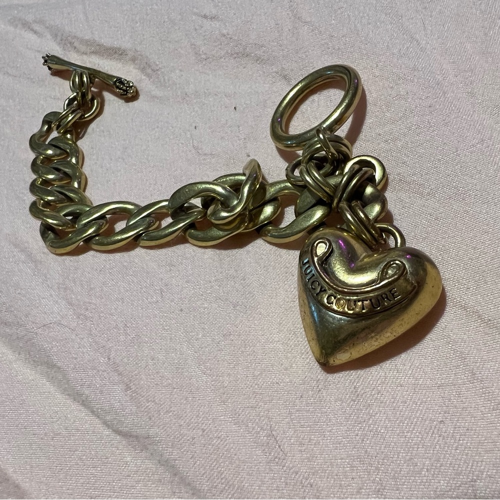 Juicy guitar, dark gold/brass charm bracelet with bubble heart